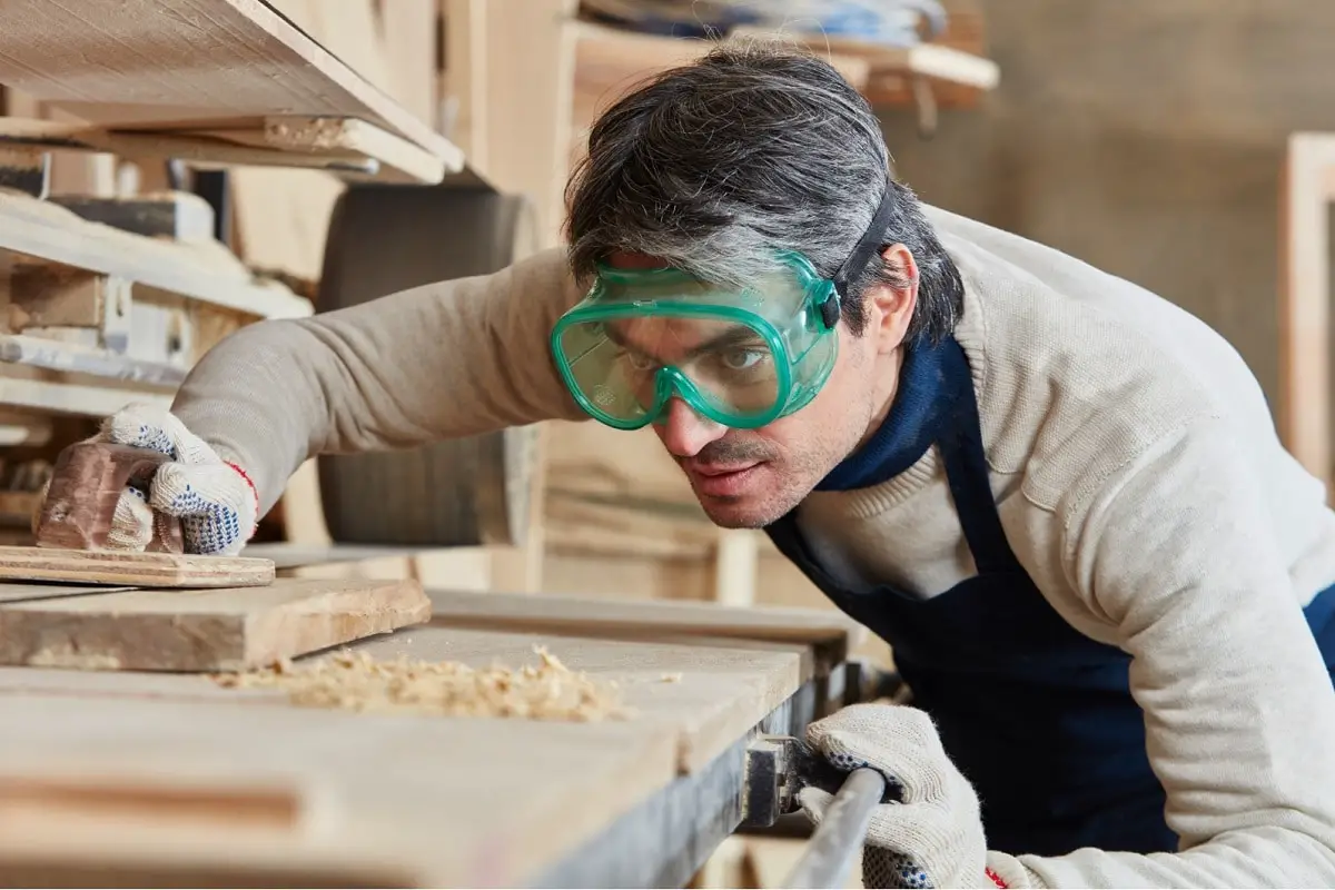 How To Clean Woodworking Safety Glasses