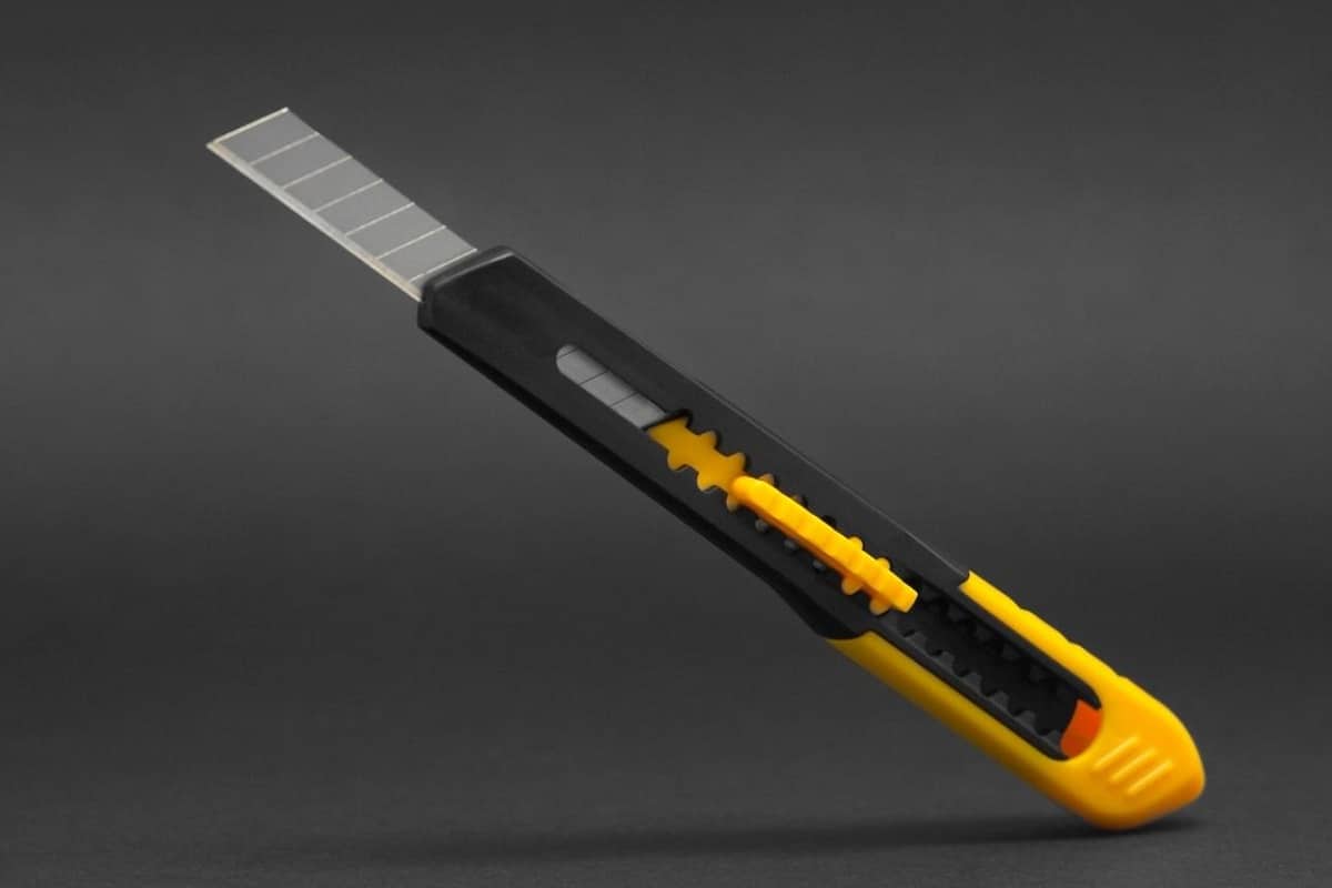 Box Cutter Yellow Handle